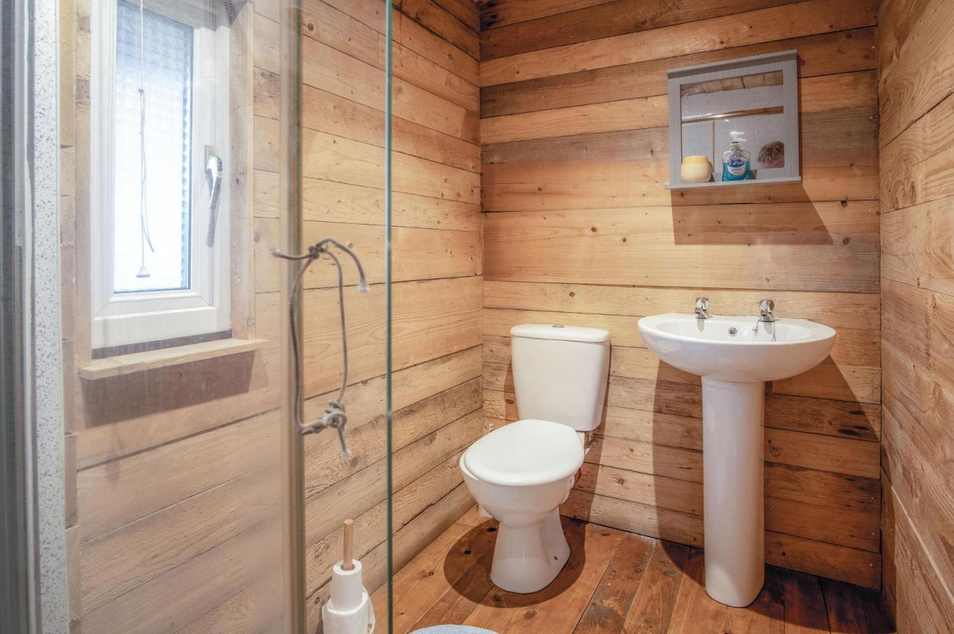 Apartment The Hygge Hut - 1 Bed - Freshwest Retreat Pembroke
