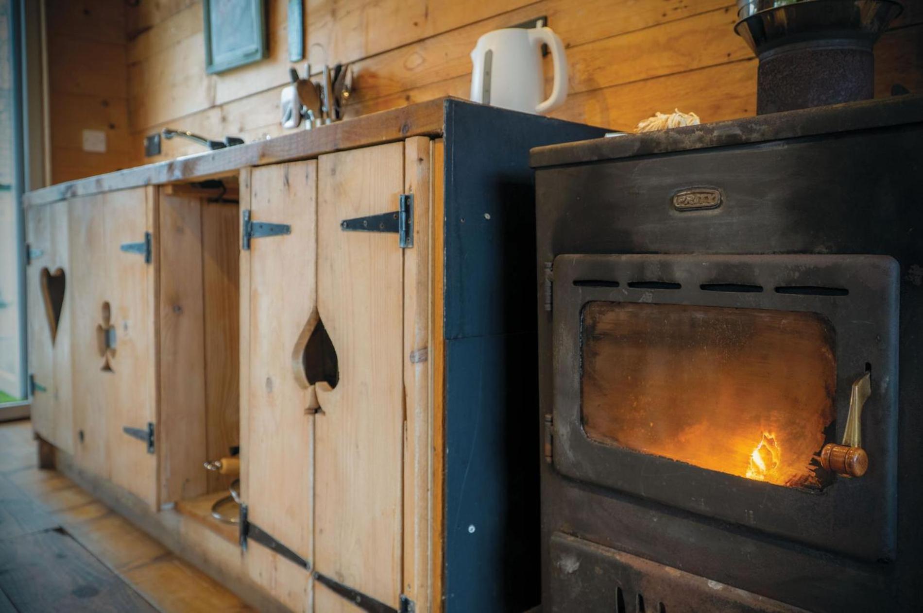 The Hygge Hut - 1 Bed - Freshwest Retreat * Pembroke